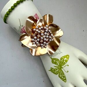 Gold Flower Pearl Bracelet